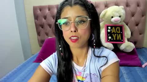 Snapshot of daniibelluci chatting on February 14, 8:10 am DaniiBelluci online show from February 14, 8:10 am