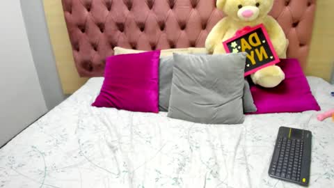 Snapshot of daniibelluci chatting on February 20, 4:28 am DaniiBelluci online show from February 20, 4:28 am