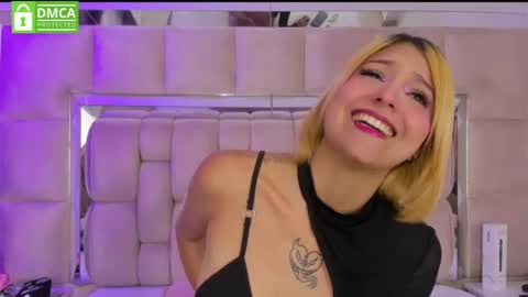 Snapshot of daniiela_beteche777 chatting on July 17, 6:57 pm DANIELA online show from July 17, 6:57 pm