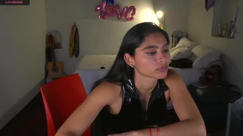 Snapshot of daniisla chatting on October 18, 10:21 pm danalle .. online show from October 18, 10:21 pm