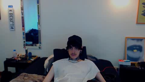 Snapshot of daniiwin chatting on October 28, 9:28 pm danii online show from October 28, 9:28 pm