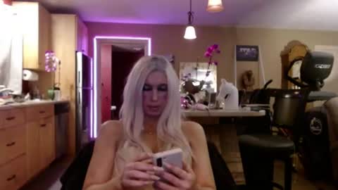 DanikaWhite69 online show from June 25, 11:48 am