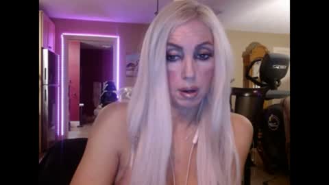 DanikaWhite69 online show from August 2, 12:58 pm