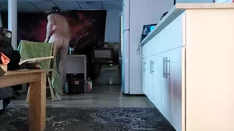 Snapshot of danimal5000 chatting on November 23, 3:12 pm danimal5000 online show from November 23, 3:12 pm