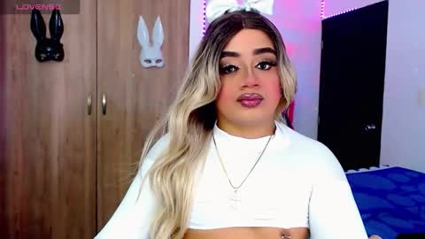 Snapshot of danipein chatting on October 25, 11:51 am danipein online show from October 25, 11:51 am