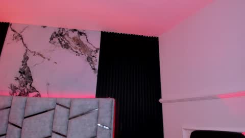 Snapshot of daniphoenixx chatting on November 4, 7:35 pm Dani Phonenix online show from November 4, 7:35 pm