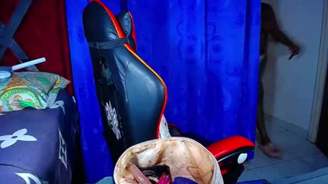 danisabrownn online show from February 17, 2:02 pm