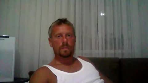 Snapshot of danisami12345 chatting on September 13, 8:52 pm daniel online show from September 13, 8:52 pm