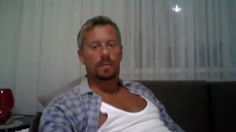 Snapshot of danisami12345 chatting on September 27, 8:14 pm daniel online show from September 27, 8:14 pm