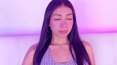 danisarzosa online show from March 9, 10:58 pm