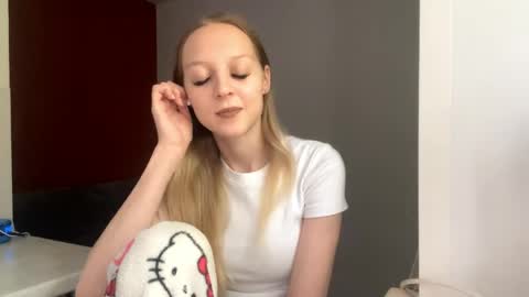 Kiki online show from May 28, 11:07 am