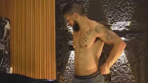 Snapshot of dann_saenz chatting on October 22, 1:11 pm Dann saenz online show from October 22, 1:11 pm