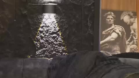 Snapshot of dann_saenz chatting on October 27, 4:05 am Dann saenz online show from October 27, 4:05 am