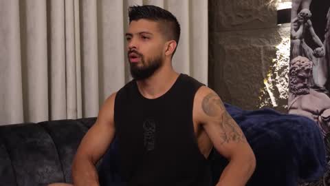 Snapshot of dann_saenz chatting on November 16, 10:10 am Dann saenz online show from November 16, 10:10 am