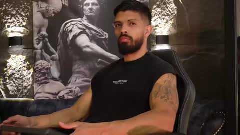 Snapshot of dann_saenz chatting on February 15, 4:36 pm Dann saenz online show from February 15, 4:36 pm