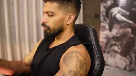 Snapshot of dann_saenz chatting on March 8, 4:33 pm Dann saenz online show from March 8, 4:33 pm