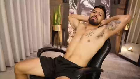 Snapshot of dann_saenz chatting on March 12, 1:50 pm Dann saenz online show from March 12, 1:50 pm