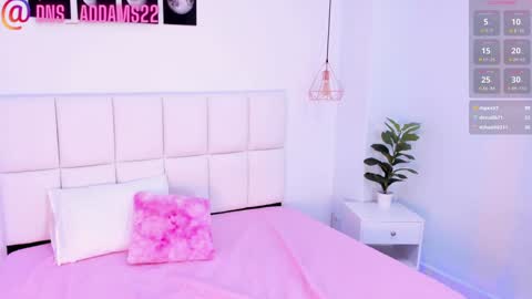 danna_adams1 online show from December 11, 7:42 am