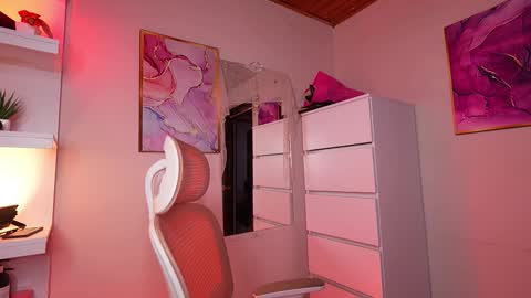 Danna Lovs online show from March 5, 2:46 pm