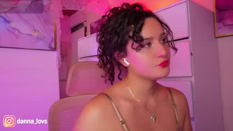 Danna Lovs online show from June 1, 3:03 pm