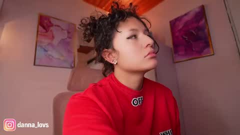 Danna Lovs online show from July 29, 11:30 am