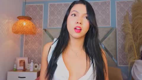 danna_peters online show from March 18, 7:50 pm