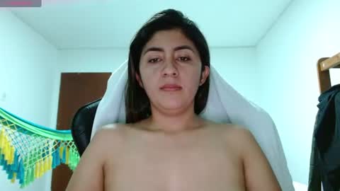 Snapshot of danna_peterson chatting on July 24, 12:19 am Danna online show from July 24, 12:19 am