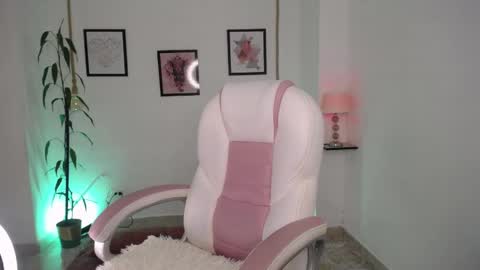 Danna online show from April 29, 11:22 pm