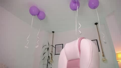Snapshot of danna_rouse_ chatting on May 20, 11:44 pm Danna online show from May 20, 11:44 pm