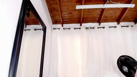 Danna Berlin  online show from February 18, 7:19 pm