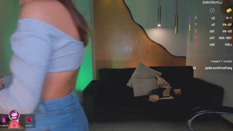 Snapshot of dannacruz_ chatting on February 8, 4:36 pm Danna Cruz online show from February 8, 4:36 pm