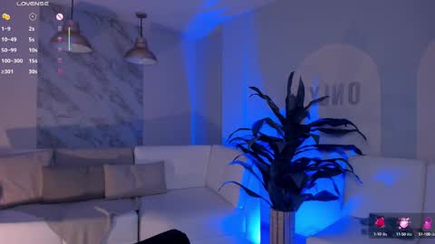 Snapshot of dannacruz_ chatting on February 18, 10:58 pm Danna Cruz online show from February 18, 10:58 pm