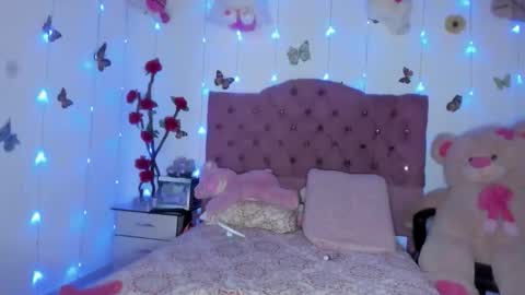 Danna Sofia jeins online show from March 19, 3:27 pm