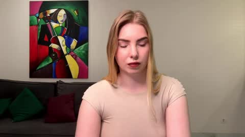 Snapshot of dannamissss chatting on December 10, 7:22 pm dannamissss online show from December 10, 7:22 pm