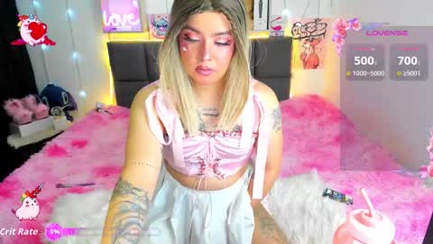 Snapshot of dannia_13 chatting on October 10, 2:21 am dannia_13 online show from October 10, 2:21 am