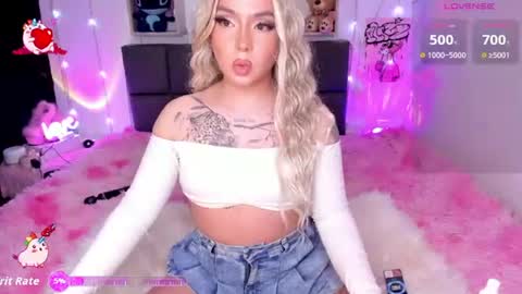 dannia_13 online show from July 22, 3:09 am