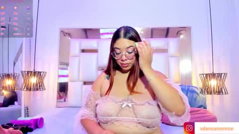 Snapshot of danniamonroee chatting on September 23, 2:25 am Danna Monroe online show from September 23, 2:25 am