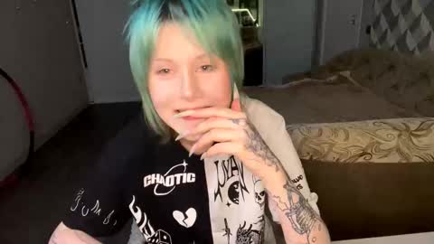 Luna Airi online show from March 12, 6:03 pm