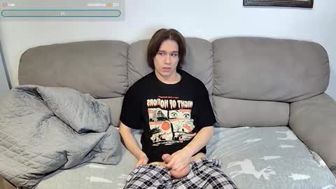 Snapshot of danniielll chatting on December 4, 9:01 pm HilmarZ online show from December 4, 9:01 pm