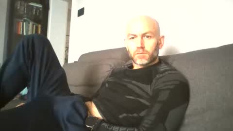 danny81boy online show from February 13, 10:00 am