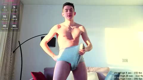 danny__magic online show from January 6, 7:56 am