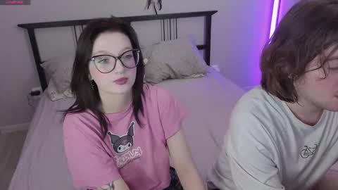 Snapshot of danny_and_ellen chatting on January 15, 5:38 pm danny and ellen online show from January 15, 5:38 pm