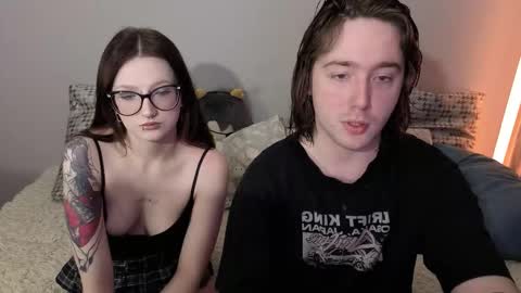 Snapshot of danny_and_ellen chatting on March 13, 5:08 pm danny and ellen online show from March 13, 5:08 pm