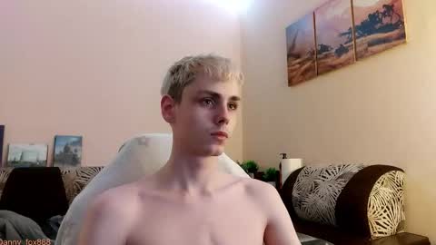 Snapshot of danny_fox888 chatting on October 28, 3:58 pm Daniel online show from October 28, 3:58 pm