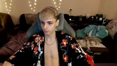 Snapshot of danny_fox888 chatting on May 17, 8:16 pm Daniel online show from May 17, 8:16 pm