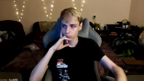 Snapshot of danny_fox888 chatting on June 9, 6:41 pm Daniel online show from June 9, 6:41 pm
