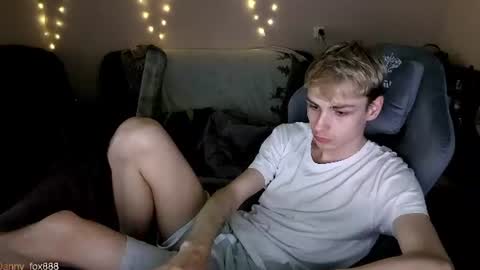 Snapshot of danny_fox888 chatting on June 11, 11:36 pm Daniel online show from June 11, 11:36 pm