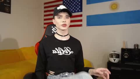 Danny online show from November 15, 10:34 am