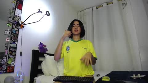 Snapshot of danny_winslow chatting on December 4, 7:28 am Danny online show from December 4, 7:28 am