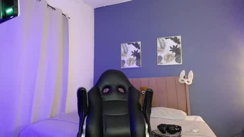 Snapshot of danny_winslow chatting on February 2, 4:26 am Danny online show from February 2, 4:26 am